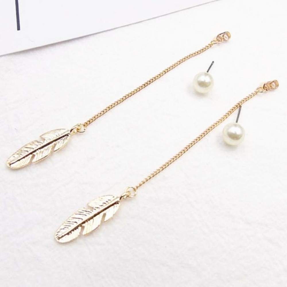 Boho Pearl Feather Dangle Gold Indie Earrings - Picture 2 of 6